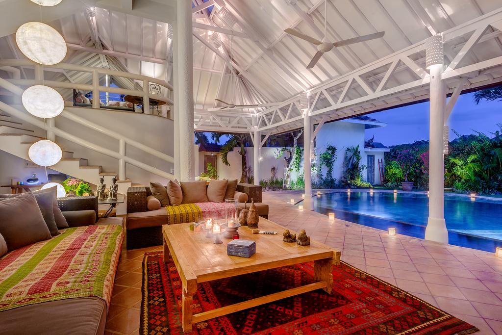 La Villa Oberoi Seminyak Exterior foto